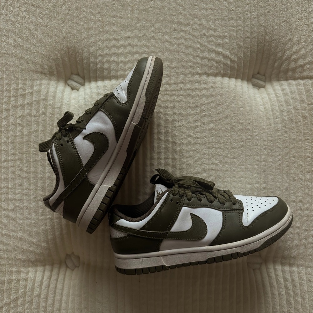 NIKE Women’s Dunk Low in Medium Olive!
